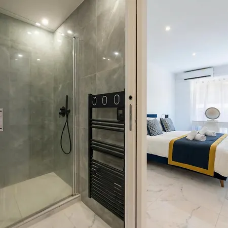 1-bd With Terrace - Mere Steps From The Apartment *